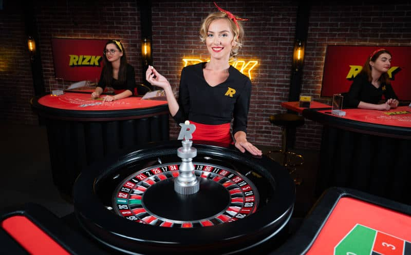 Mengenal Live Casino: Pengalaman Main Casino Online yang Lebih Nyata